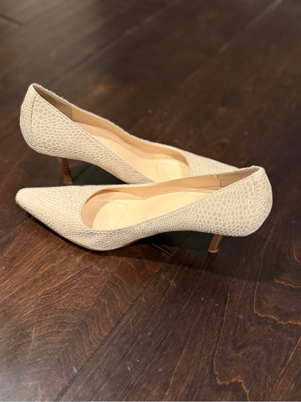 Calvin Klein Dolly Textured Cream Pointed-Toe Mid Heels